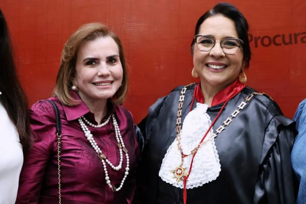 Presidente do TCE-AM participa da posse da nova procuradora-geral de justiça do MP-AM